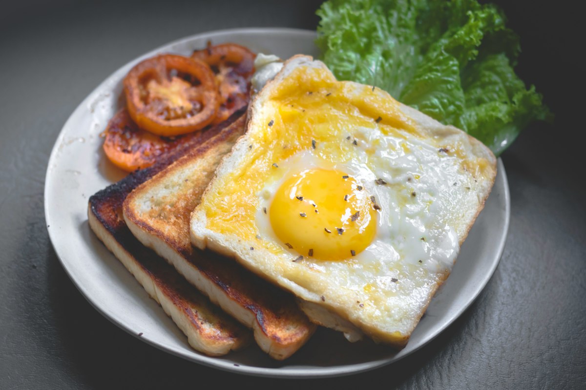 Panqueques de plátano con bayas